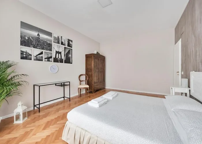 Regina Luxury Flat * Roma